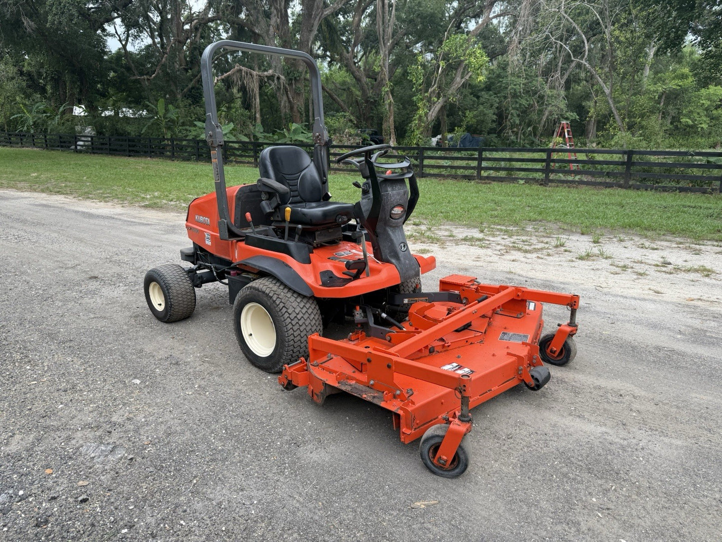 2019 KUBOTA F2960 FRONT MOUNTED MOWER - 4X4 - EXTRA HEAVY DUTY COMMERCIAL MOWER!