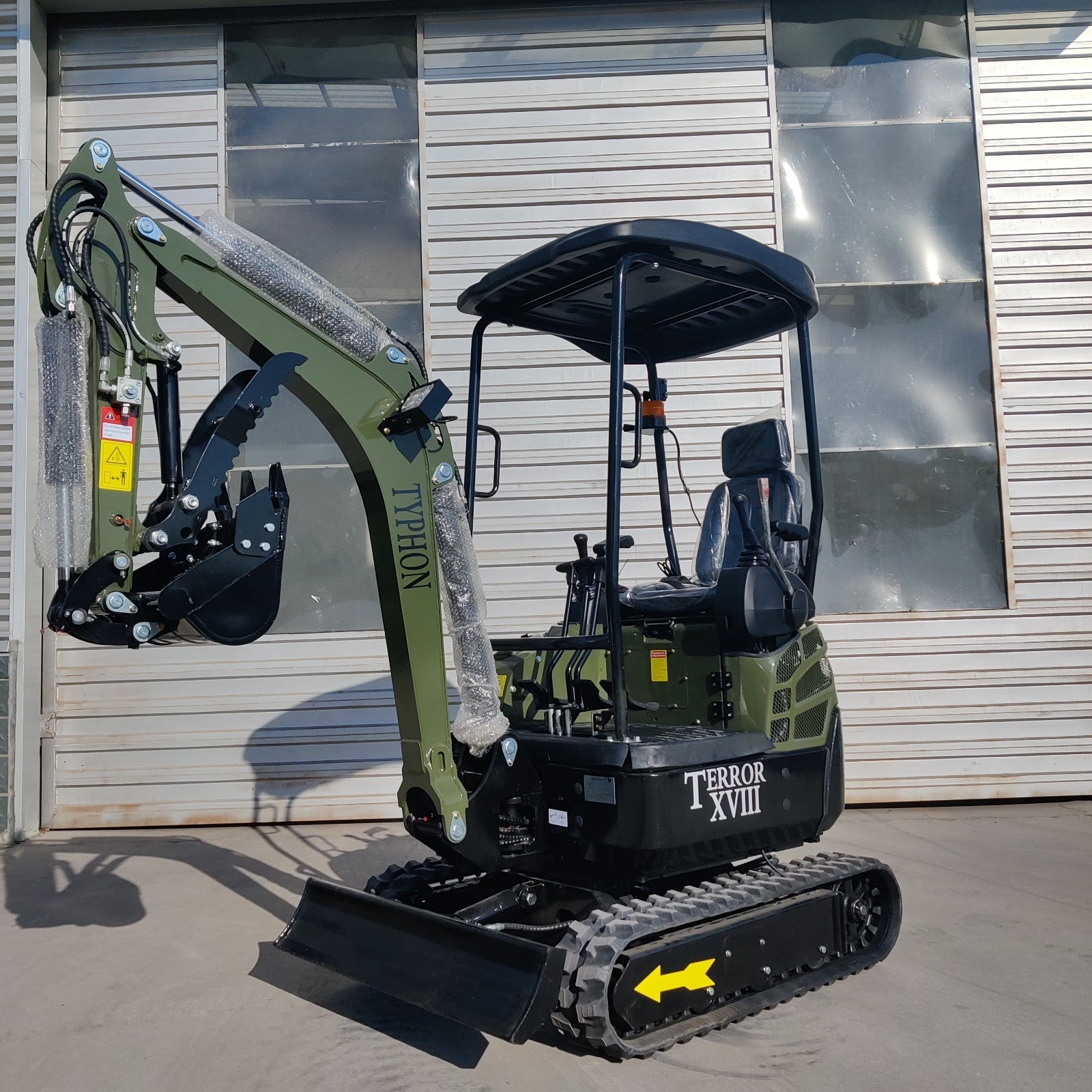 KUBOTA D902 Diesel 4,000 lbs Mini Hydraulic Excavator Crawler Digger USA STOCK
