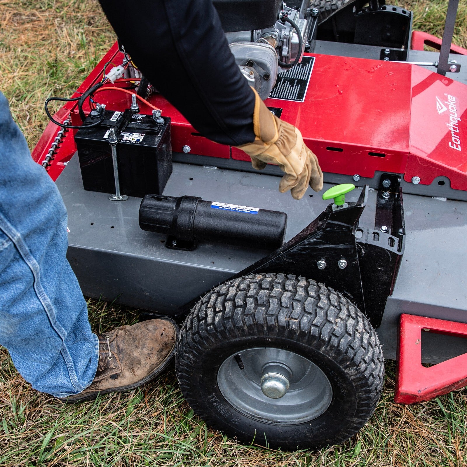 Earthquake Acreage Tow-Behind Rough Cut Mower, 500cc Briggs & Stratton Engine