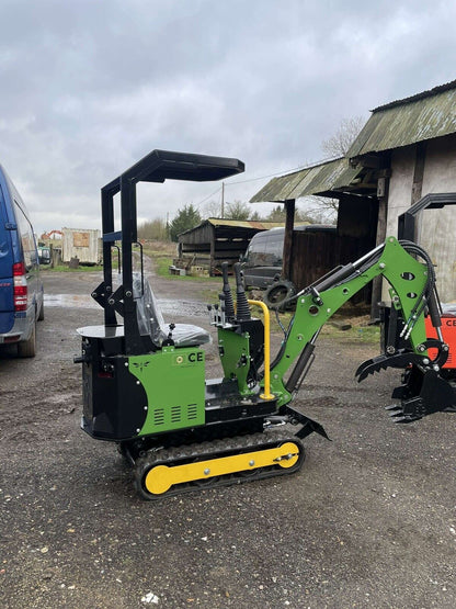 2025 LE0.8 Mini Digger - Swing Boom,3 Buckets, mechanical Thumb,No VAT Required