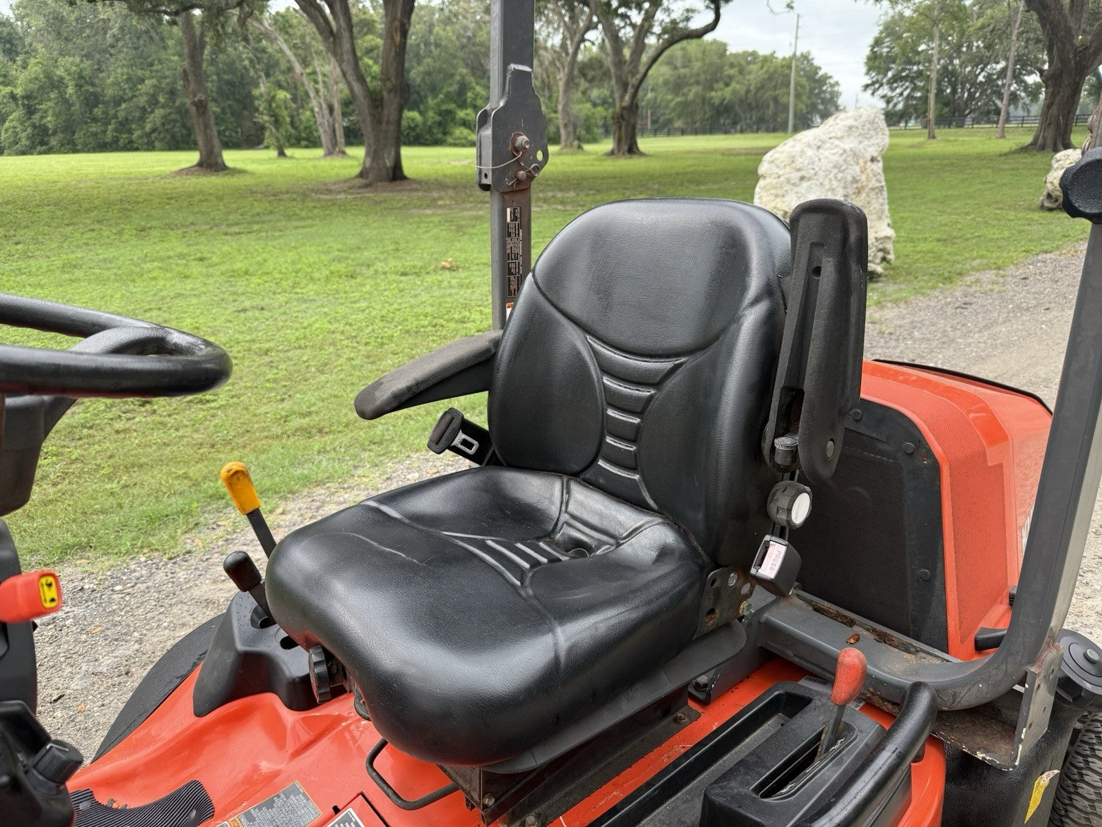 2019 KUBOTA F2960 FRONT MOUNTED MOWER - 4X4 - EXTRA HEAVY DUTY COMMERCIAL MOWER!