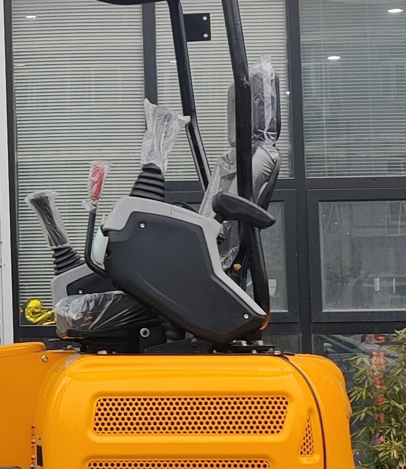 FREE SHIPPING 2025 2 Ton New Mini Excavator EPA certified USA KUBOTA Diesel D902